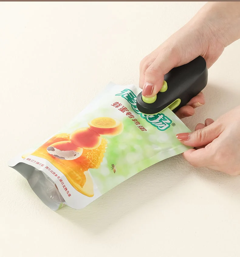 🎁Small 2-in-1 Rechargeable Magnetic Snack Sealer Household Mini Sealing Machine - Image 14